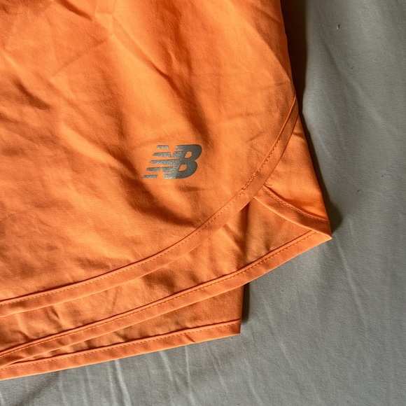 New balance 3 inch running short, size large - Picture 2 of 2